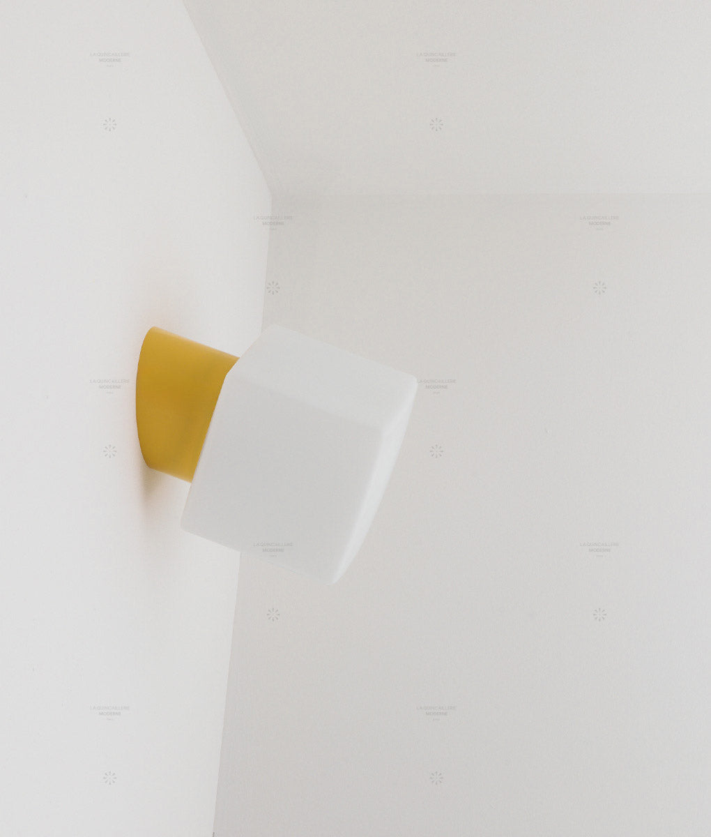 La Quincaillerie moderne - Applique / plafonnier "Bauhaus", jaune tournesol opaline blanche
