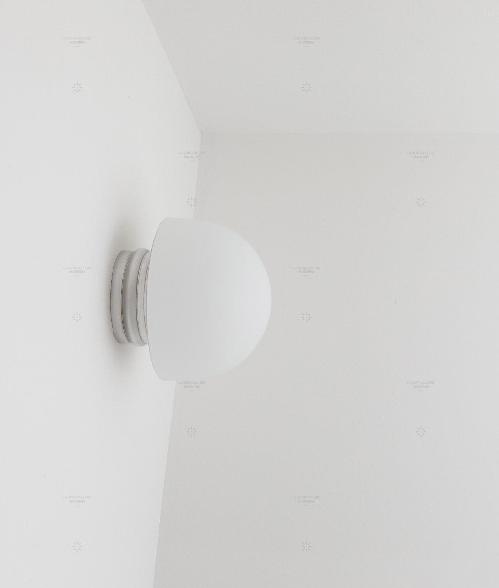 La Quincaillerie moderne - Applique / plafonnier "Odyssée", aluminium brossé, opaline blanche