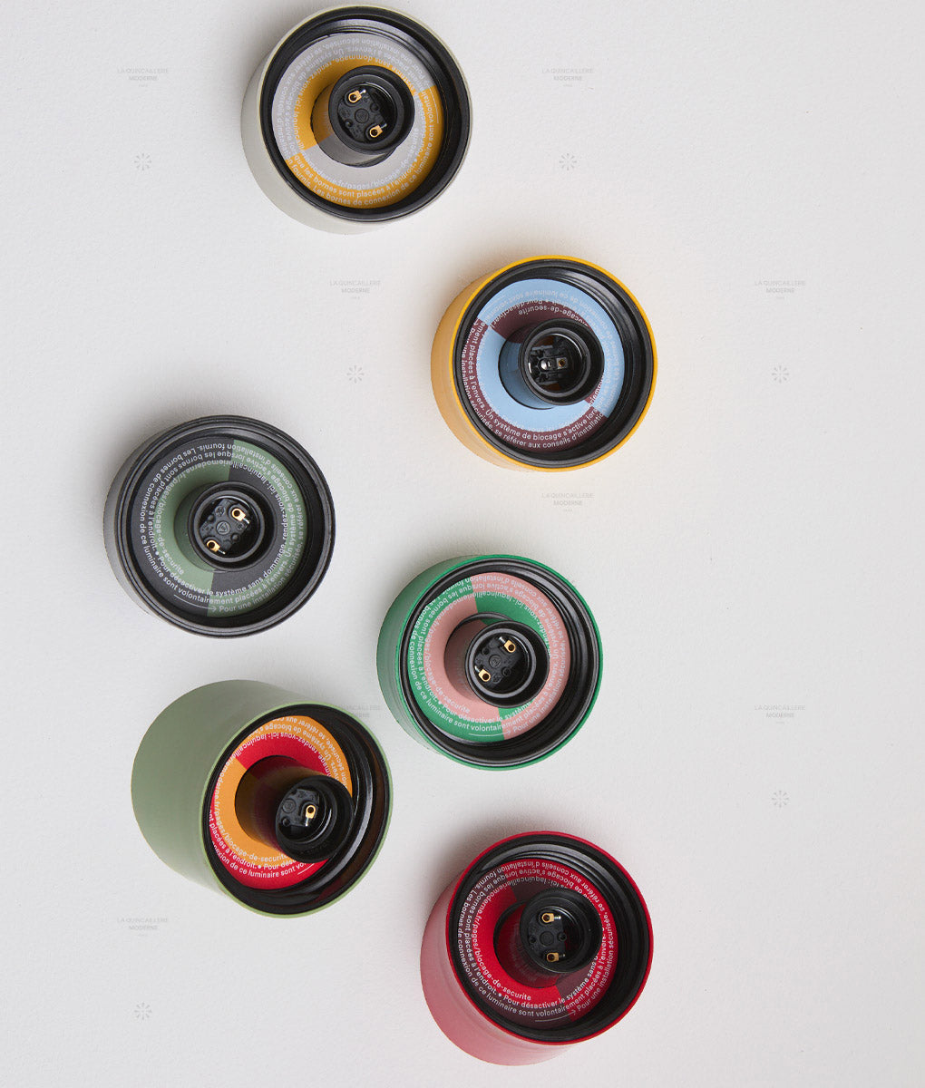 La Quincaillerie moderne - les appliques sont munies d'un système de blocage de sécurité - luminaires originaux, fabriqués en Europe et assemblés à Paris