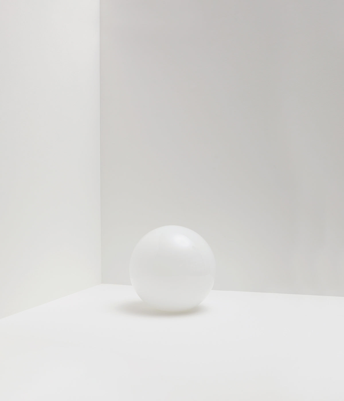 La Quincaillerie moderne - Globe à suspendre en opaline satinée d.25 cm.