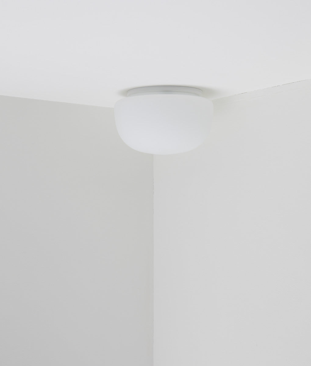 Plafonnier "Circulations", "champignon", opaline satinée - La Quincaillerie moderne