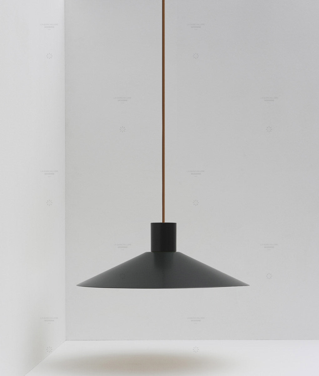 Suspension évasée "Belle de nuit", grand modèle, noir, câble marron - La Quincaillerie moderne