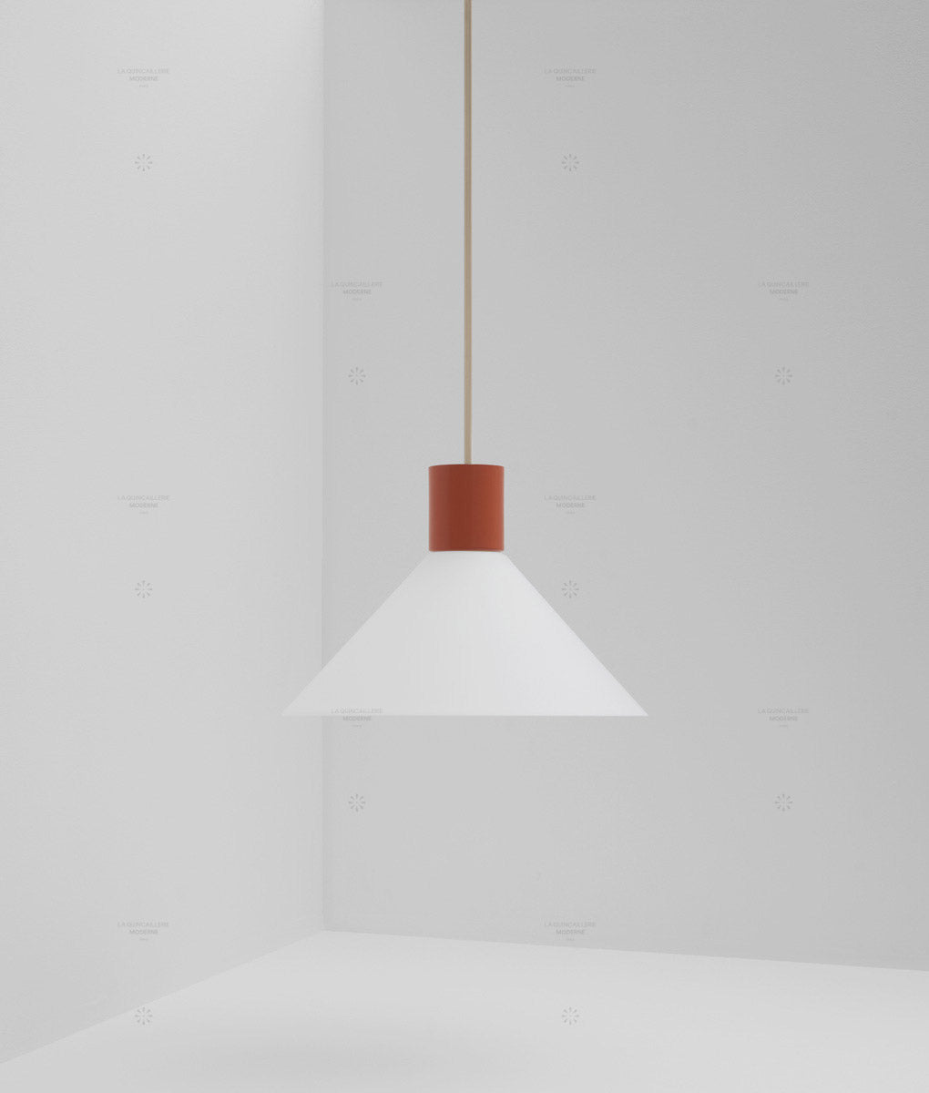 Suspension "Délices", abat-jour en opaline blanche mate, grand modèle
