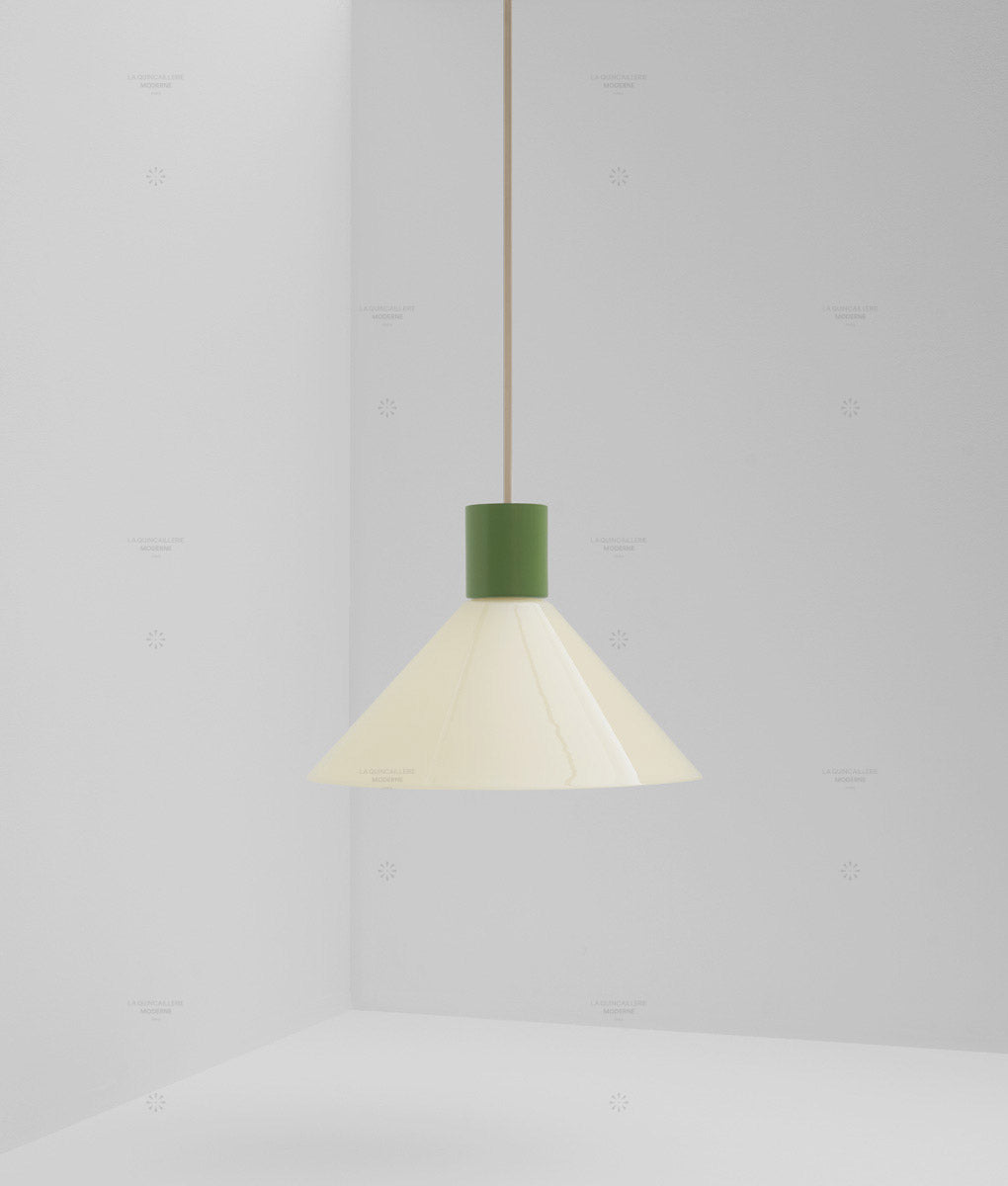 Suspension "Délices", abat-jour en opaline satinée crème, grand modèle