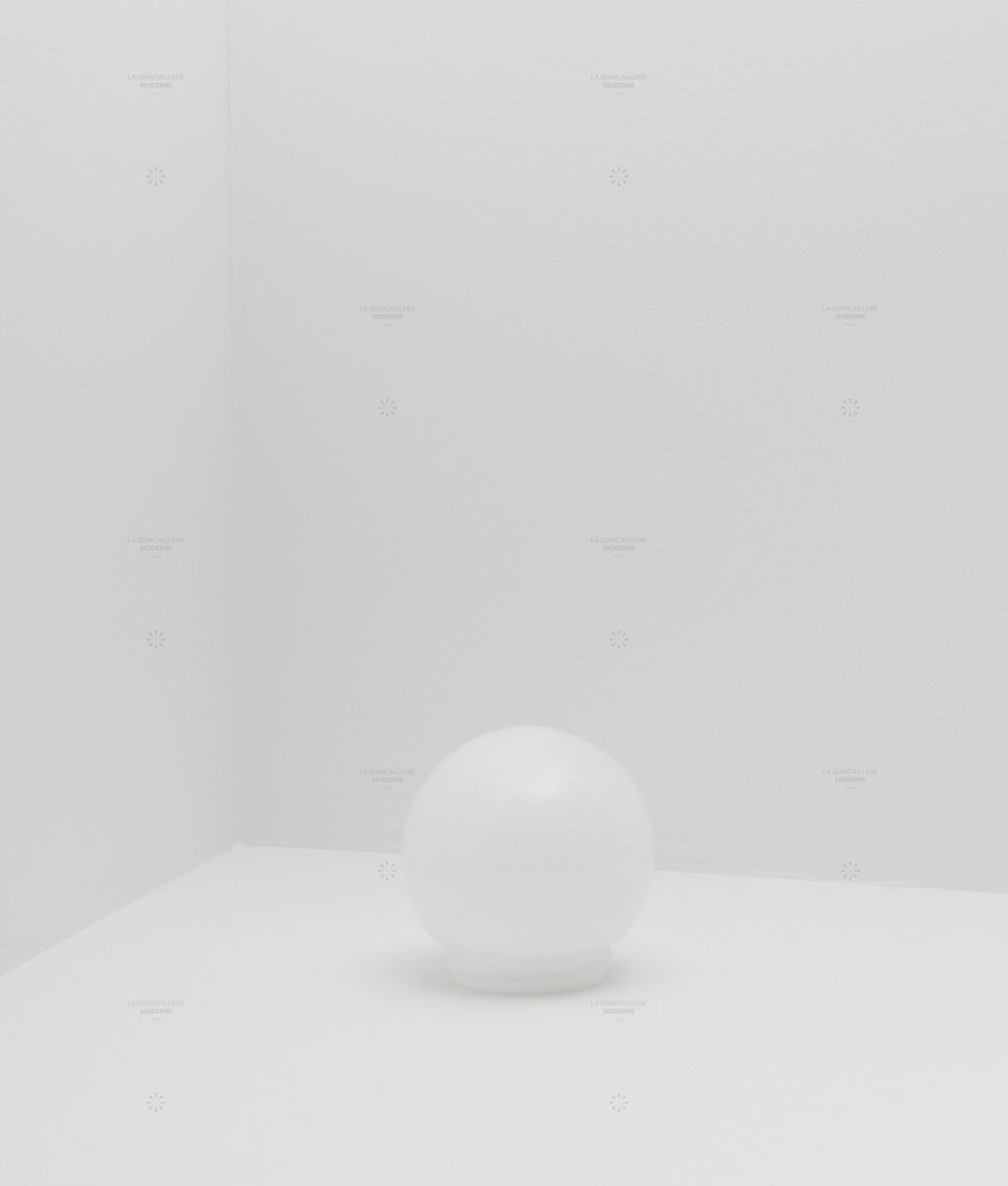 La Quincaillerie moderne - verreries à visser très petit modèle en opaline satinée - ø 12 cm