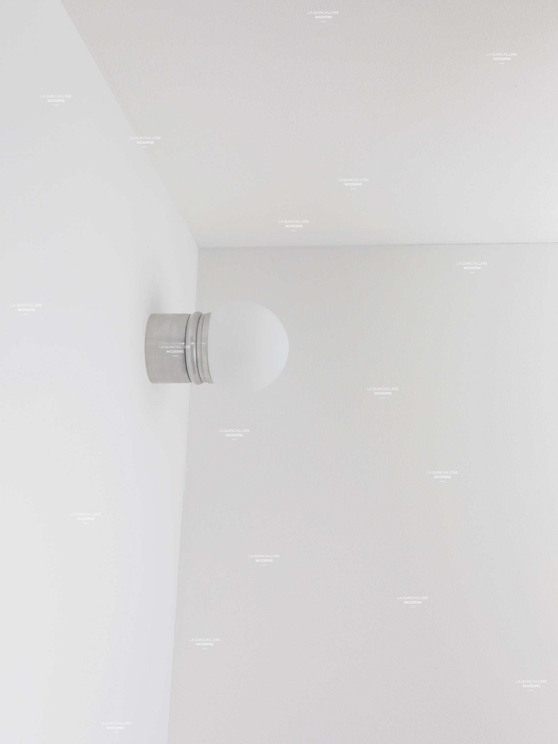 Applique "Odyssée" double, verrerie boule en opaline, très petit modèle - ø 12,5 cm