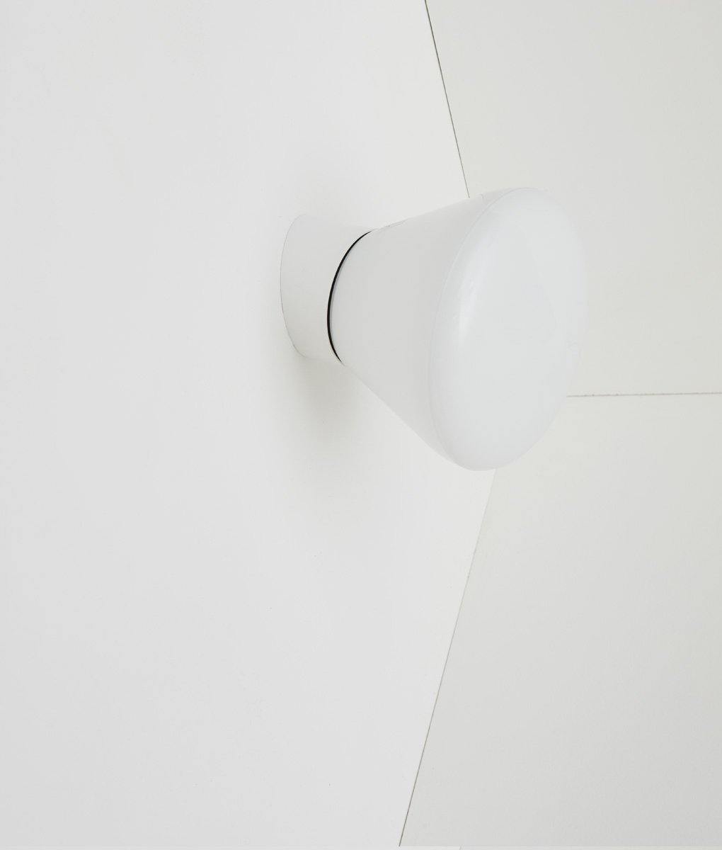 Applique "Bauhaus" inclinée blanche, verrerie opaline pointe