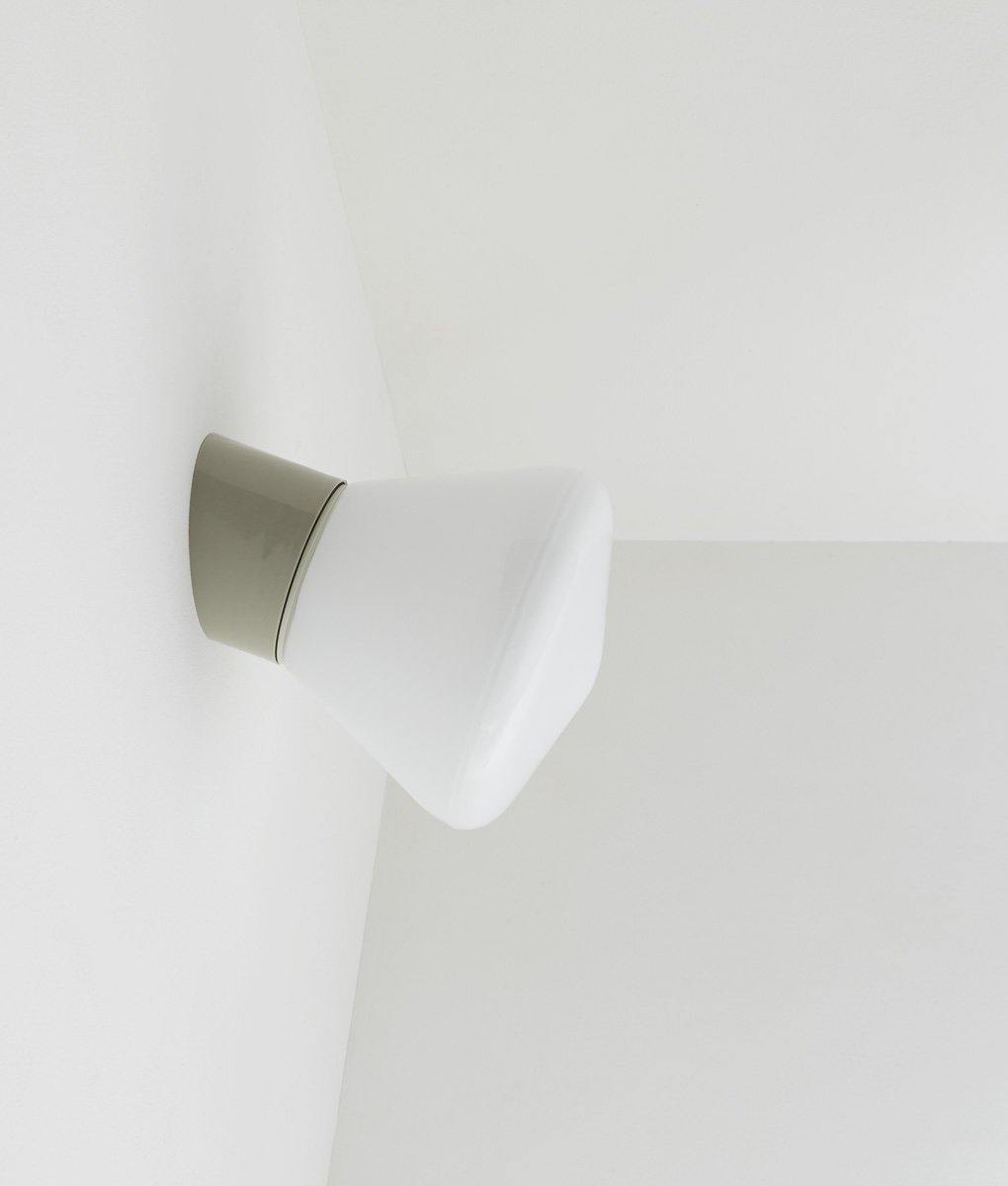 La Quincaillerie moderne - Applique / plafonnier "Bauhaus", gris perle opaline blanche