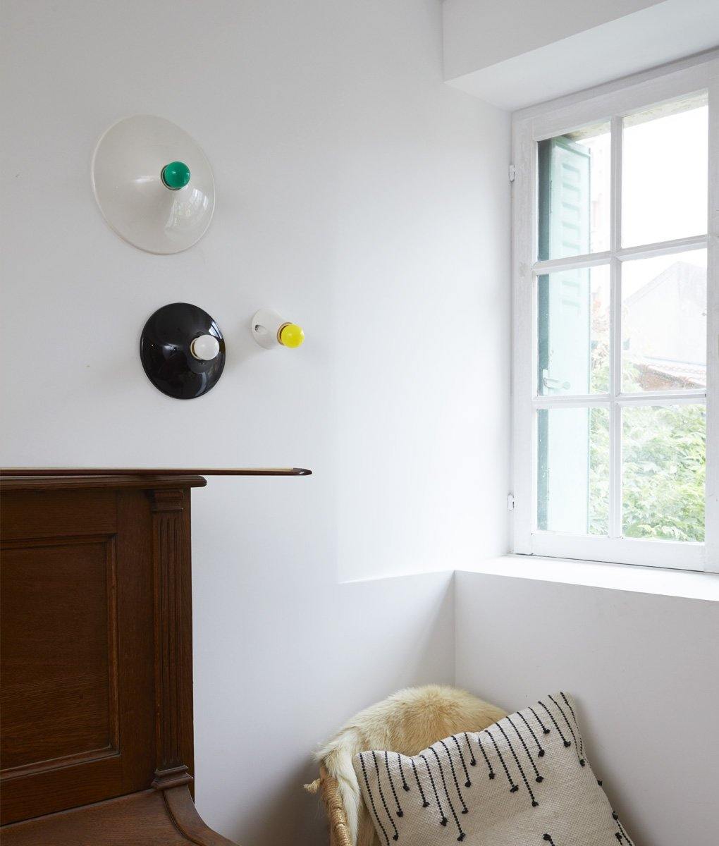 Appliques "Punto" avec ampoule colorée, salon