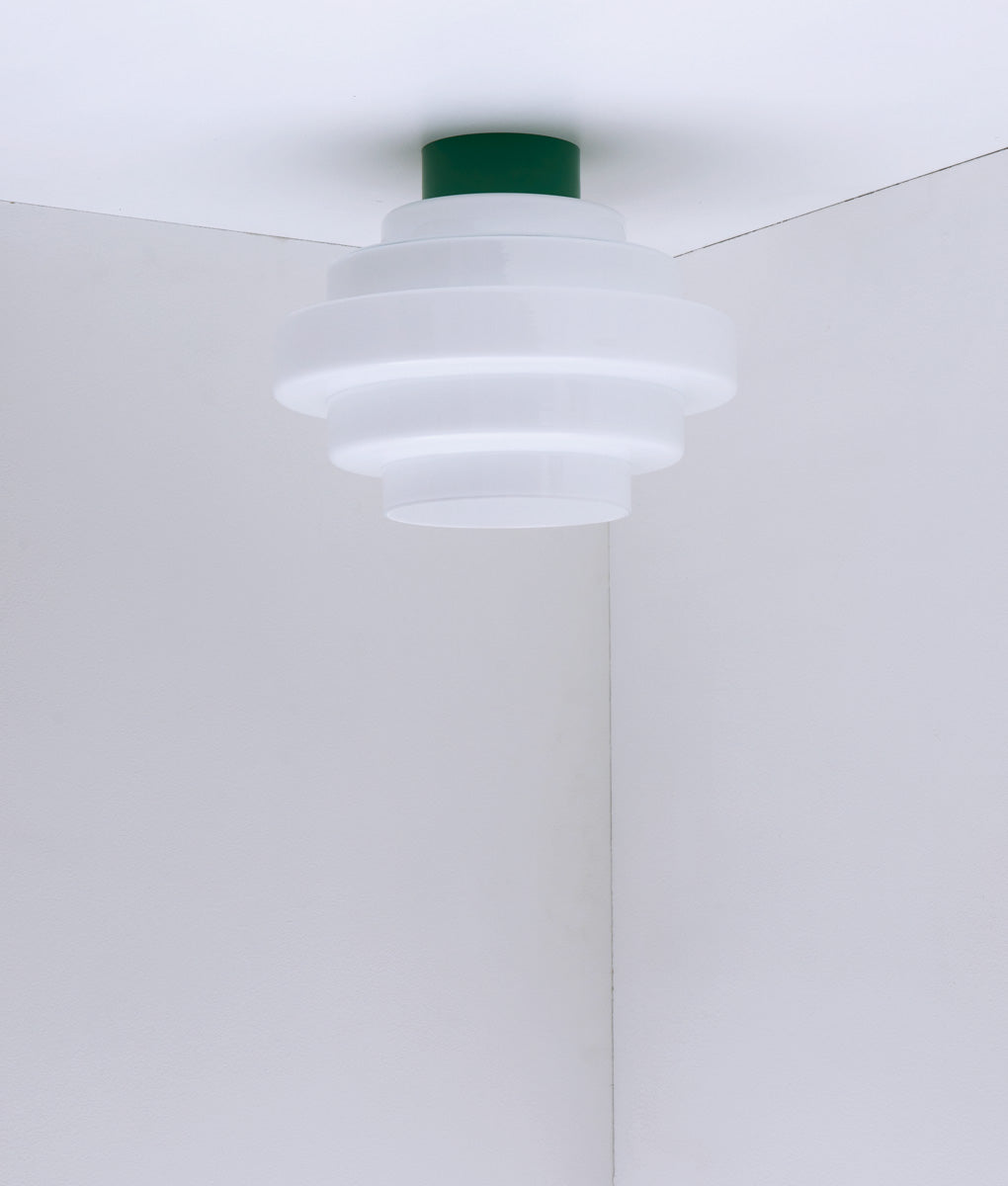 La Quincaillerie moderne - Plafonnier "En cascade", vert prairie opaline blanche