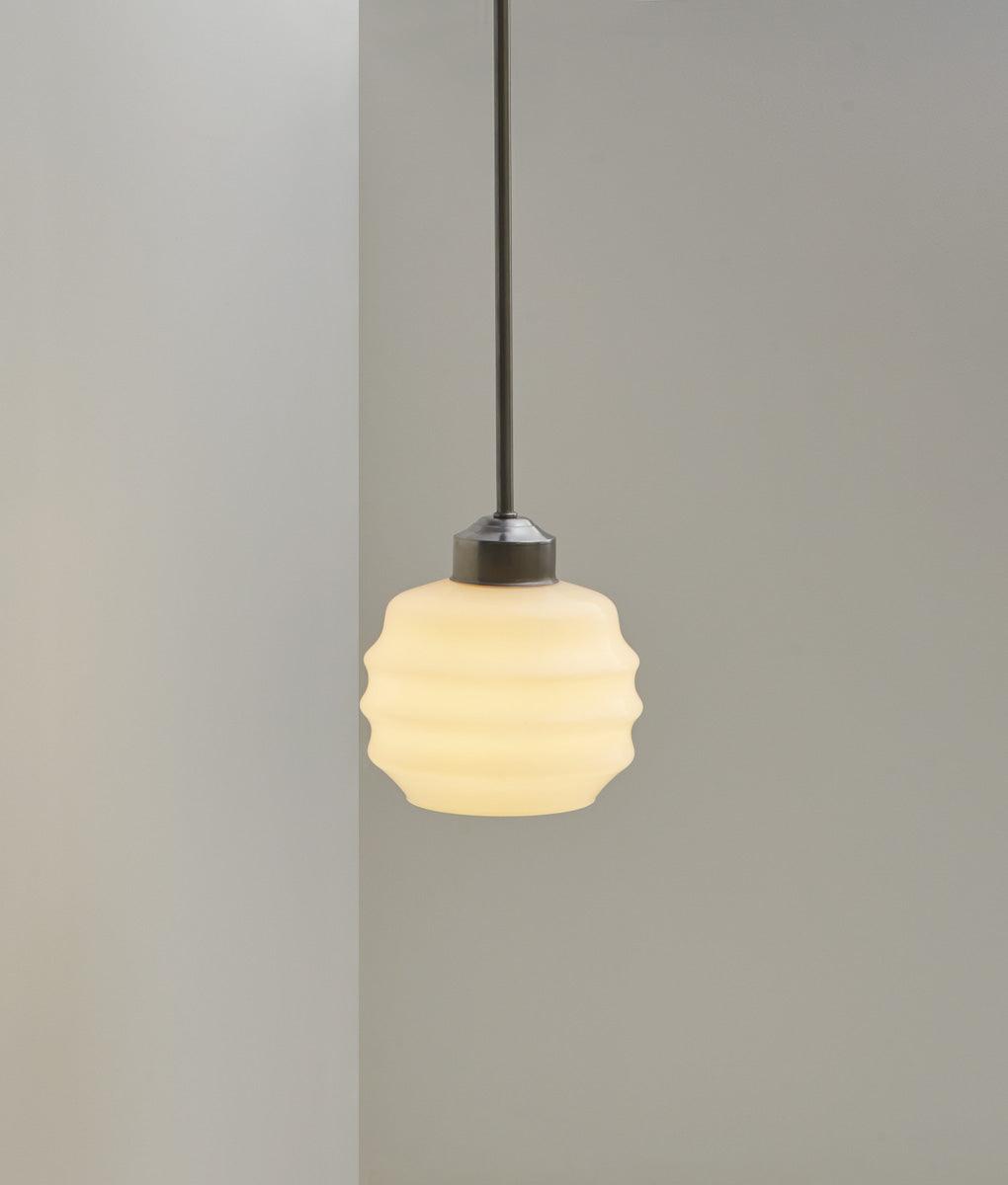 Suspension "Bistro", verrerie "Plissé" satinée - La Quincaillerie moderne
