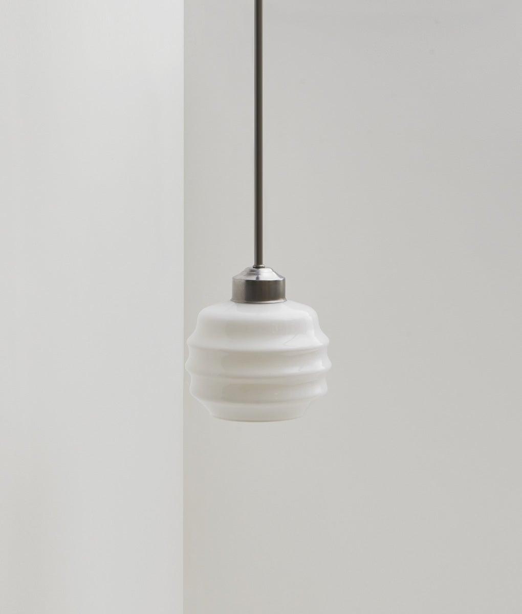 Suspension "Bistro", verrerie "Plissé" satinée - La Quincaillerie moderne