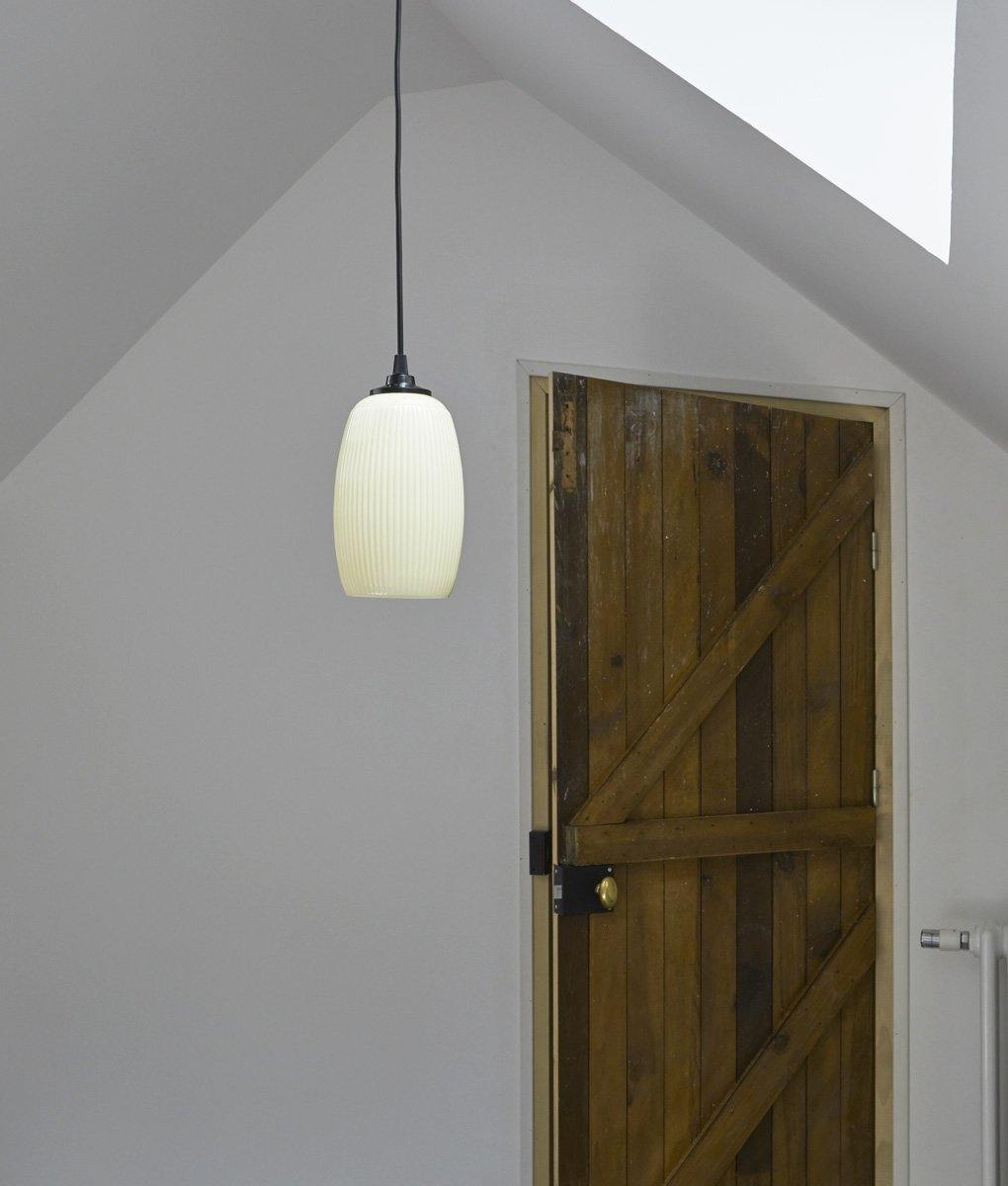 Suspension "Plissé" longue en opaline crème