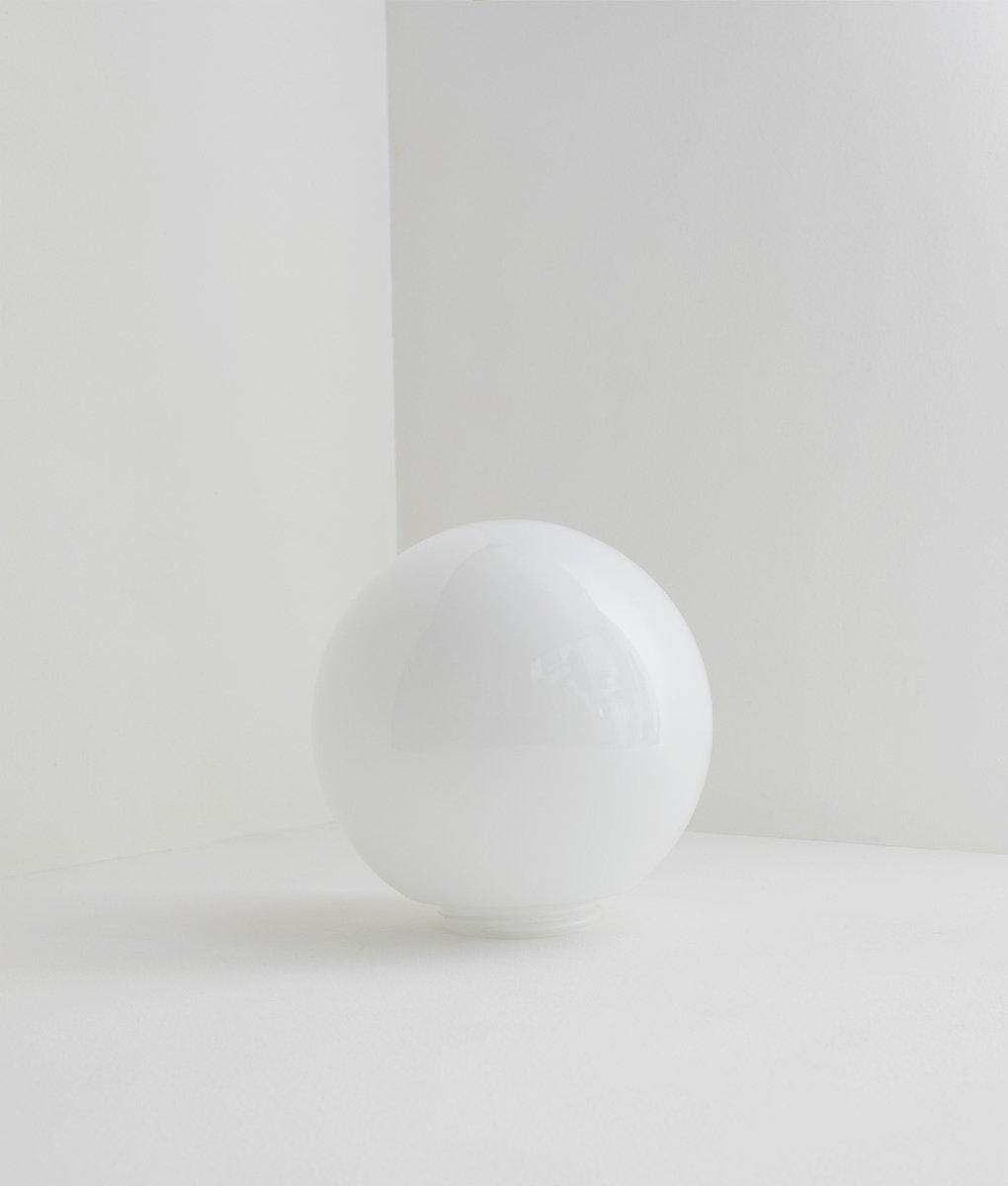 Verrerie boule à visser en opaline brillante, grand modèle, filetage ø 84,5 mm - La Quincaillerie moderne