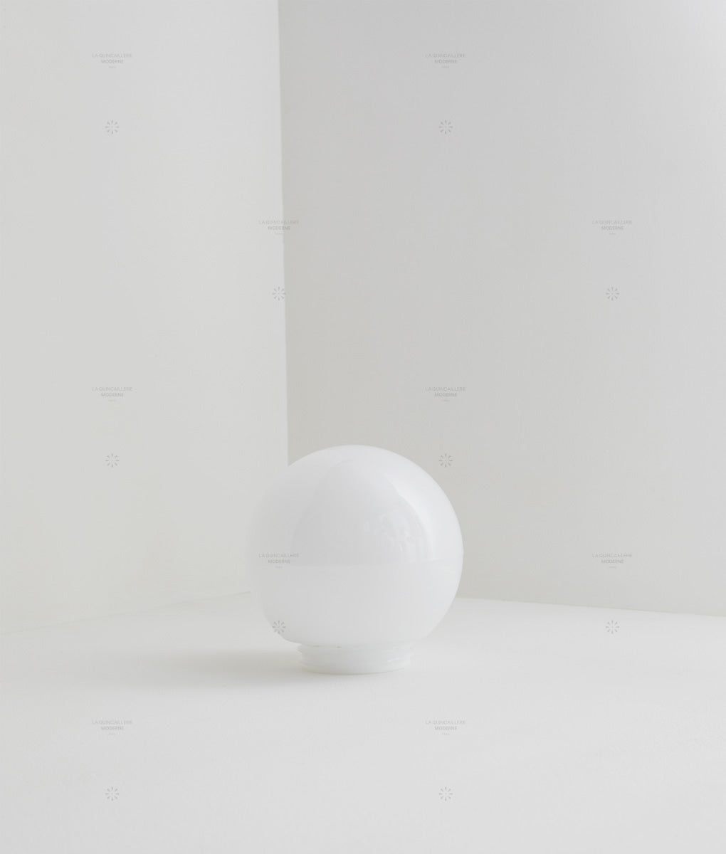 Verrerie boule à visser en opaline satinée, filetage ø 84,5 mm