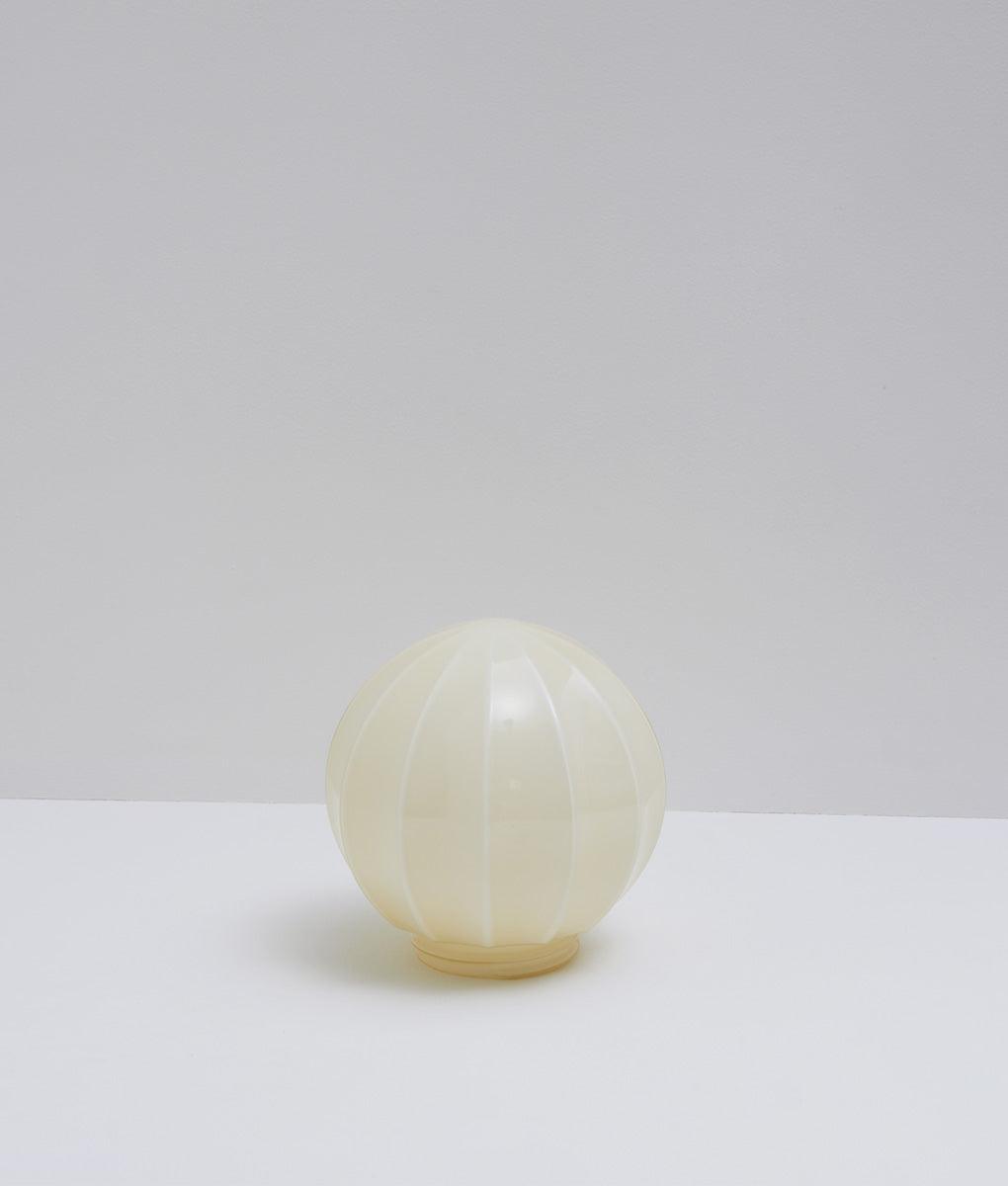 Verrerie "Fleur" à visser en opaline, filetage ø 84,5 mm - La Quincaillerie moderne