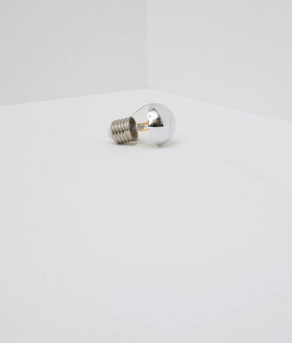 Ampoule globe E27 à calotte argentée haute, petit modèle LED