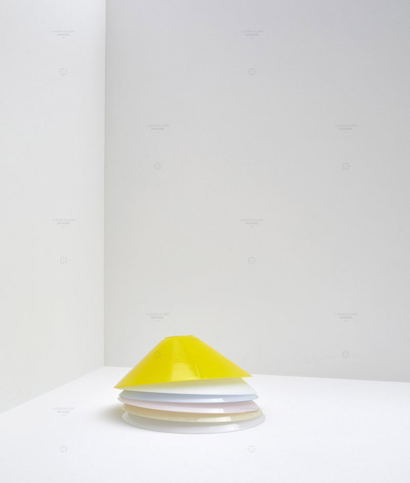 Suspension "Délices", abat-jour en opaline satinée crème, petit modèle