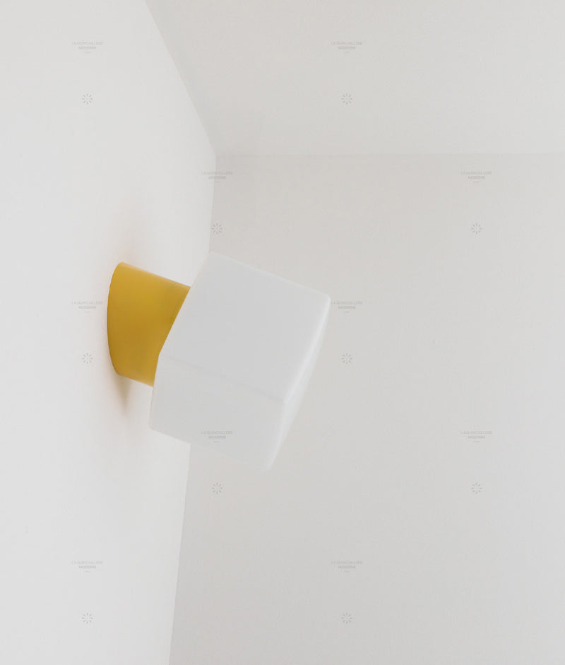 La Quincaillerie moderne - Applique / plafonnier "Bauhaus", jaune tournesol opaline blanche