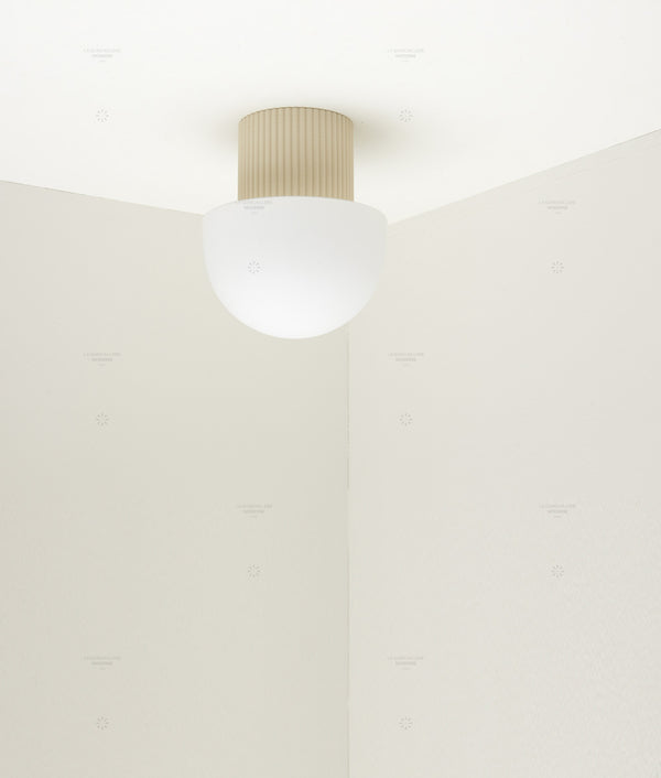 Applique Colonnade Opaline La Quincaillerie moderne Bold Design