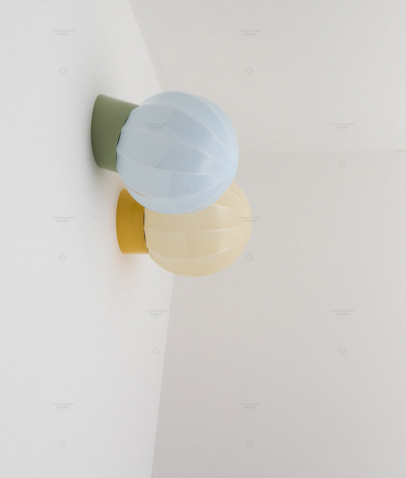 La Quincaillerie moderne - Appliques "Movida" inclinée et droite, vert sauge, jaune tournesol, opalines bleu pâle et crème
