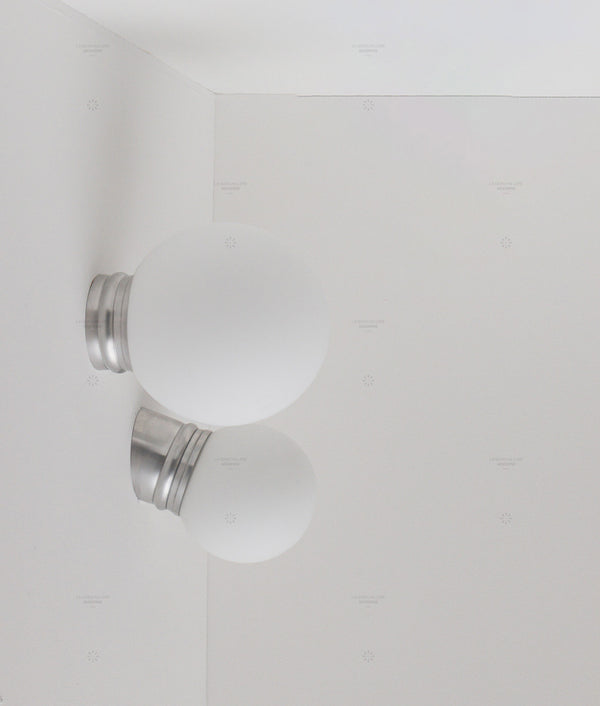 La Quincaillerie moderne - Applique / plafonnier "Odyssee", aluminium brossé, opaline blanche
