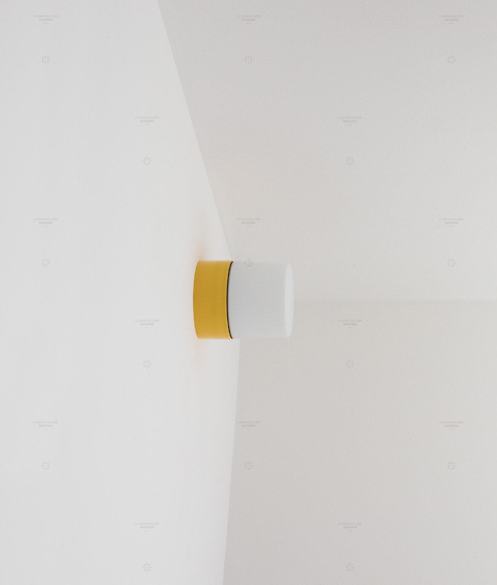 La Quincaillerie moderne - Applique / plafonnier "Punto", jaune tournesol opaline blanche mate