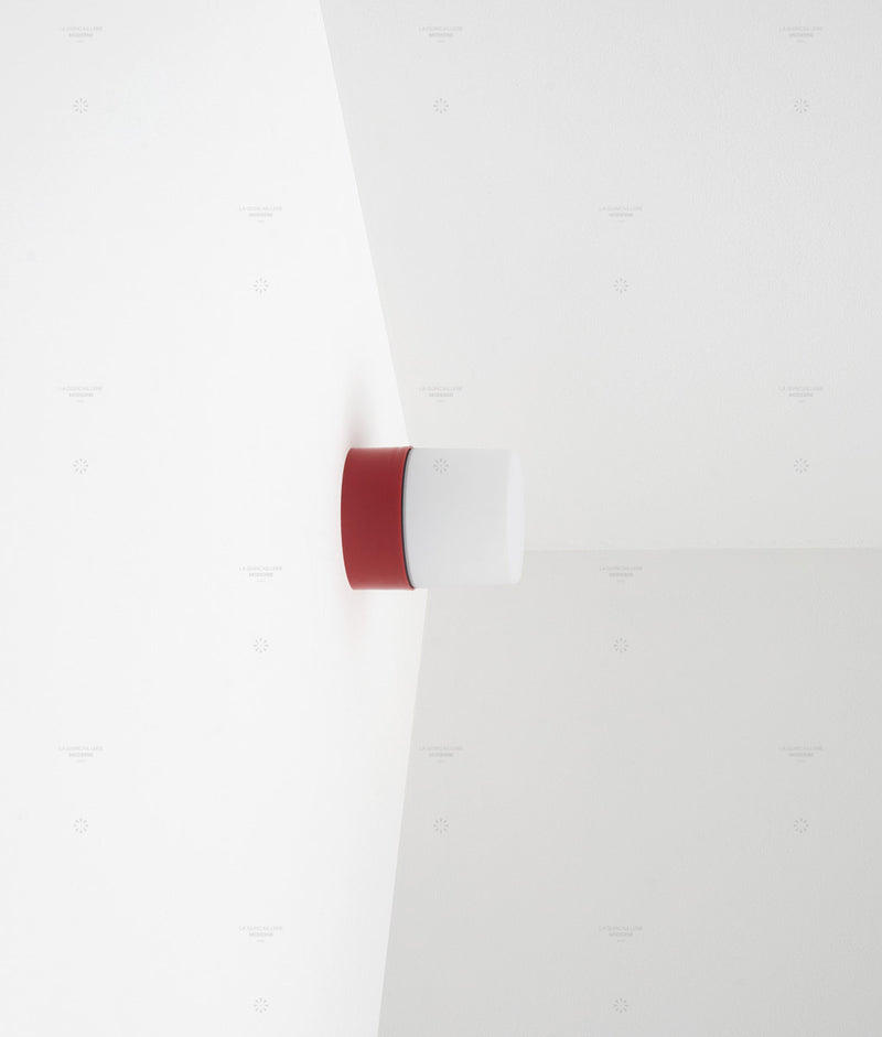 La Quincaillerie moderne - Applique / plafonnier "Punto", rouge coquelicot opaline blanche mate