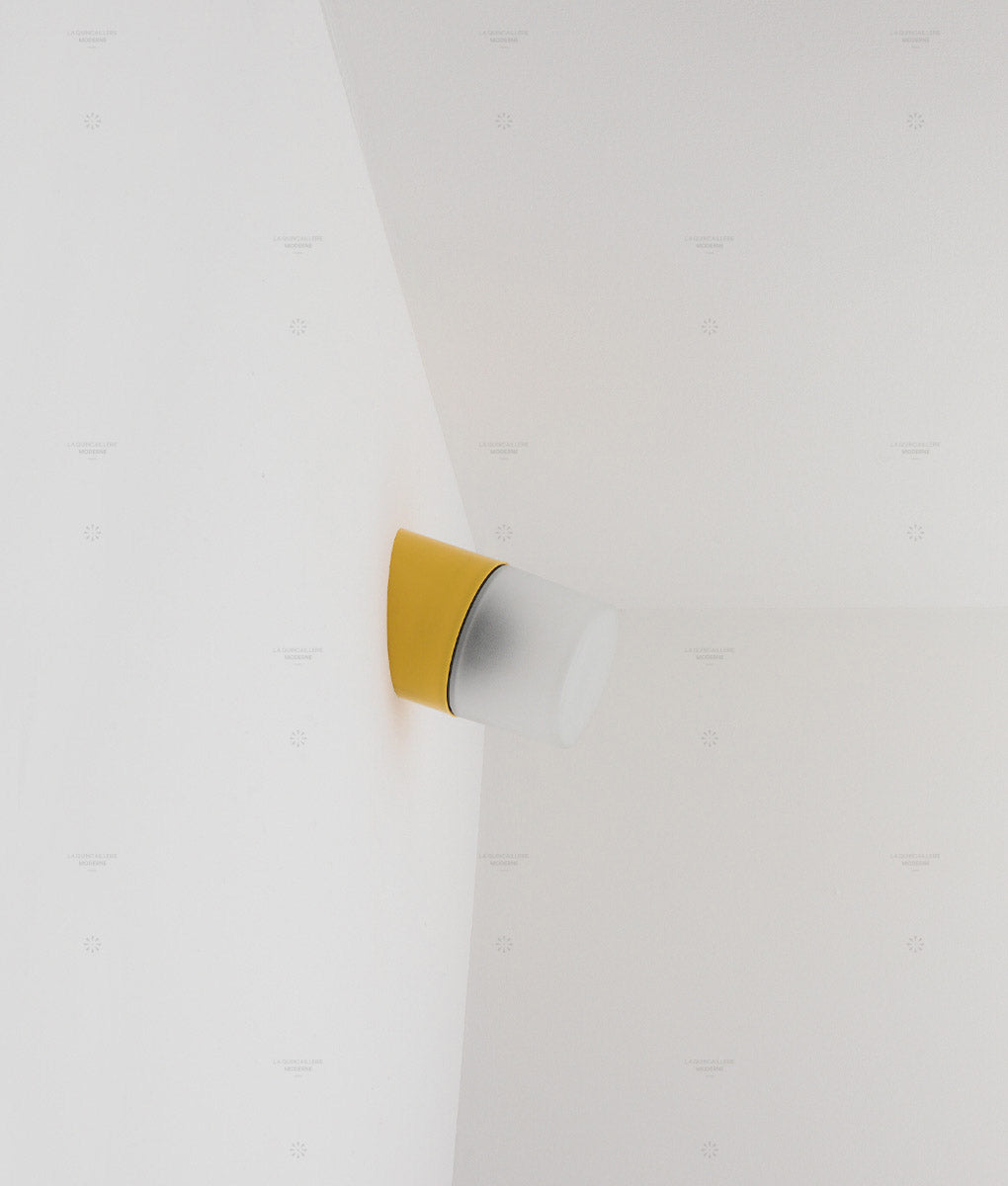 La Quincaillerie moderne - Applique / plafonnier "Punto", jaune tournesol opaline transparente givrée