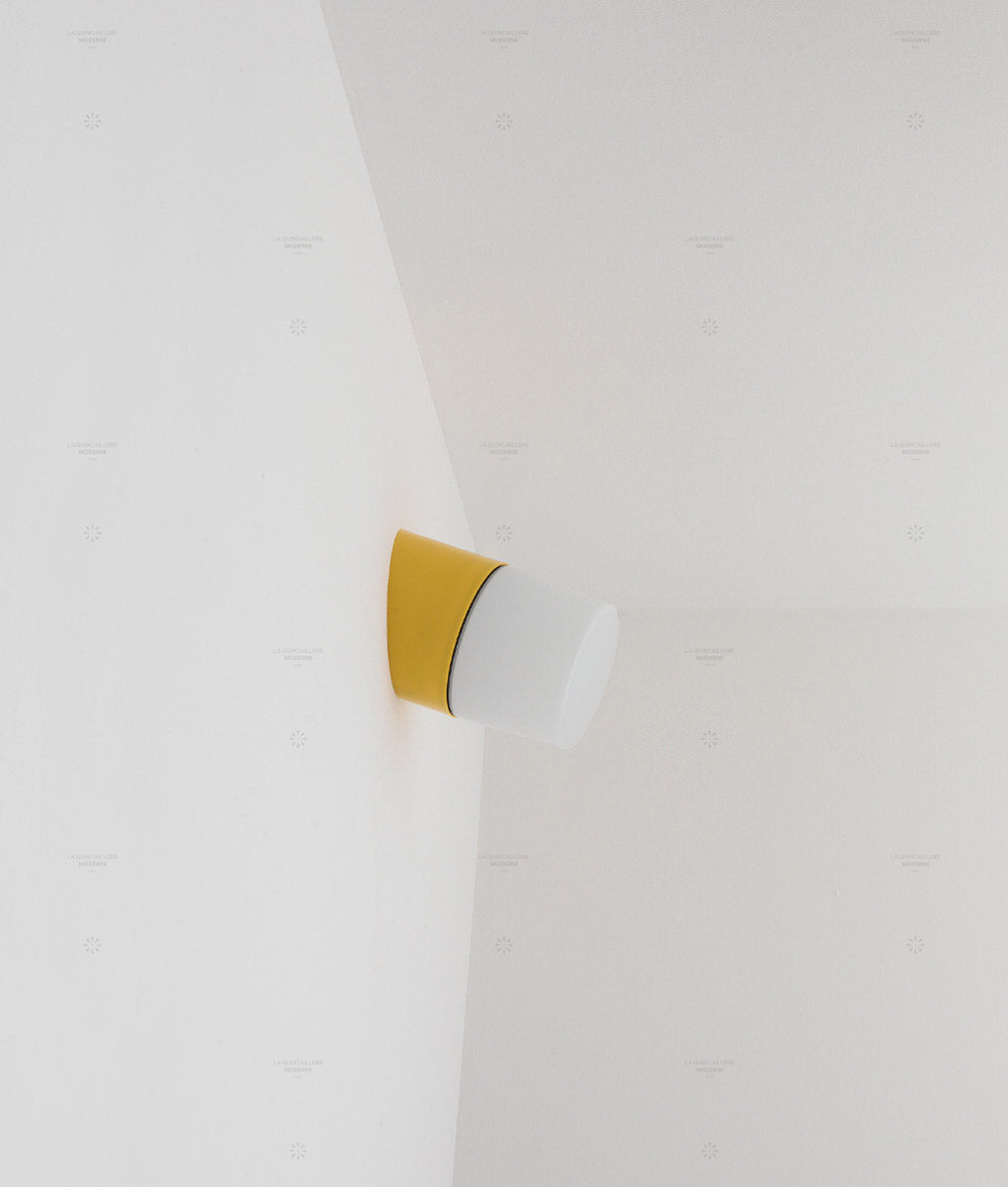 La Quincaillerie moderne - Applique / plafonnier "Punto", jaune tournesol opaline blanche satinée