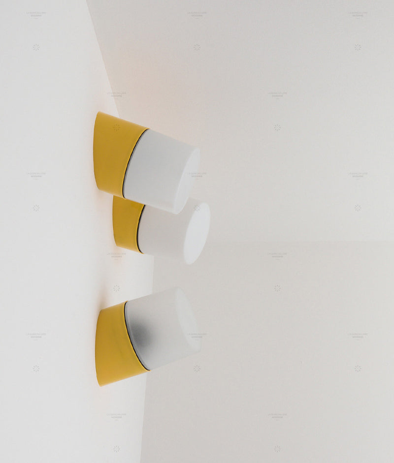 La Quincaillerie moderne - Appliques / plafonniers "Punto", jaune tournesol