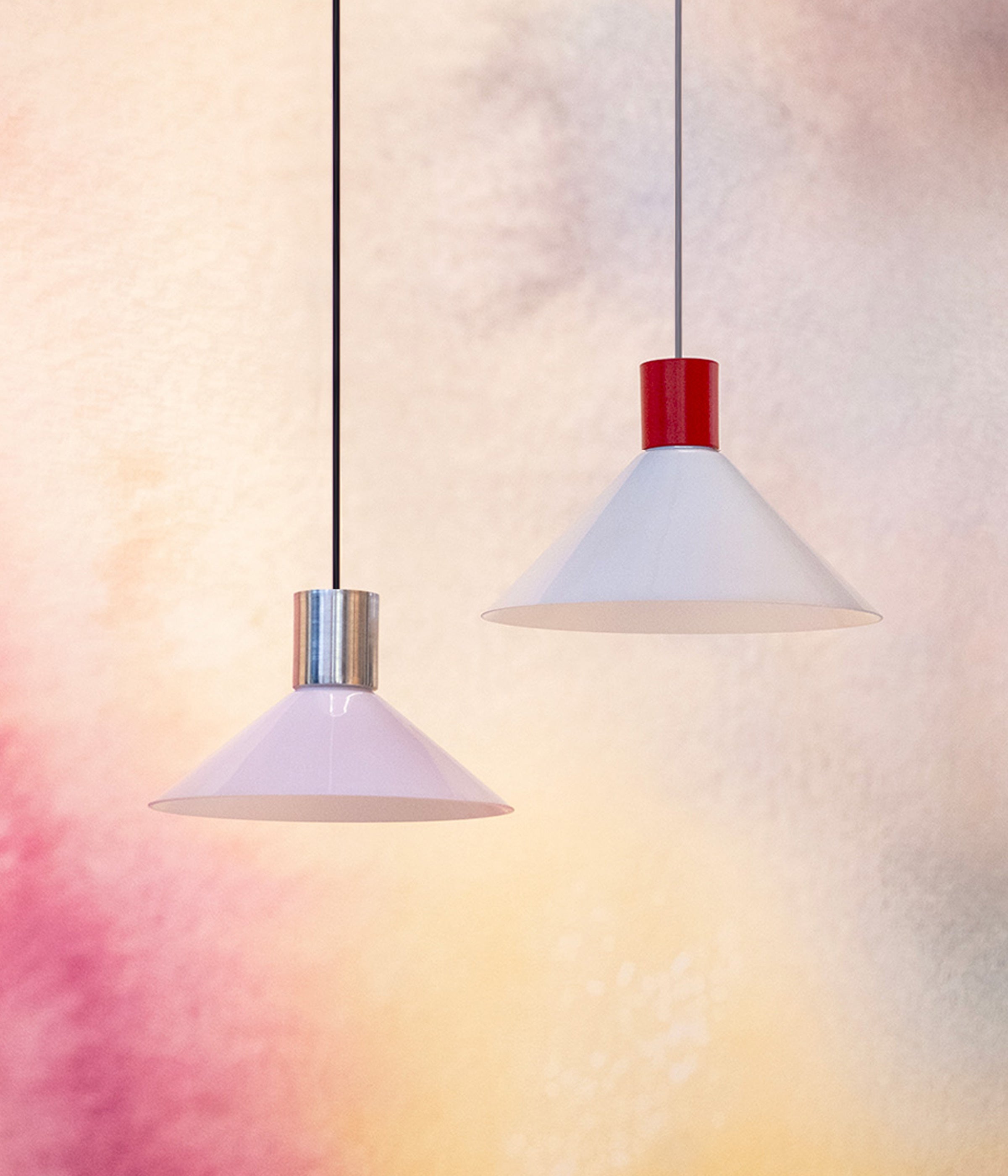 La Quincaillerie moderne - Suspensions "Délices" , opaline, métal peint, fabriquées en Europe 
