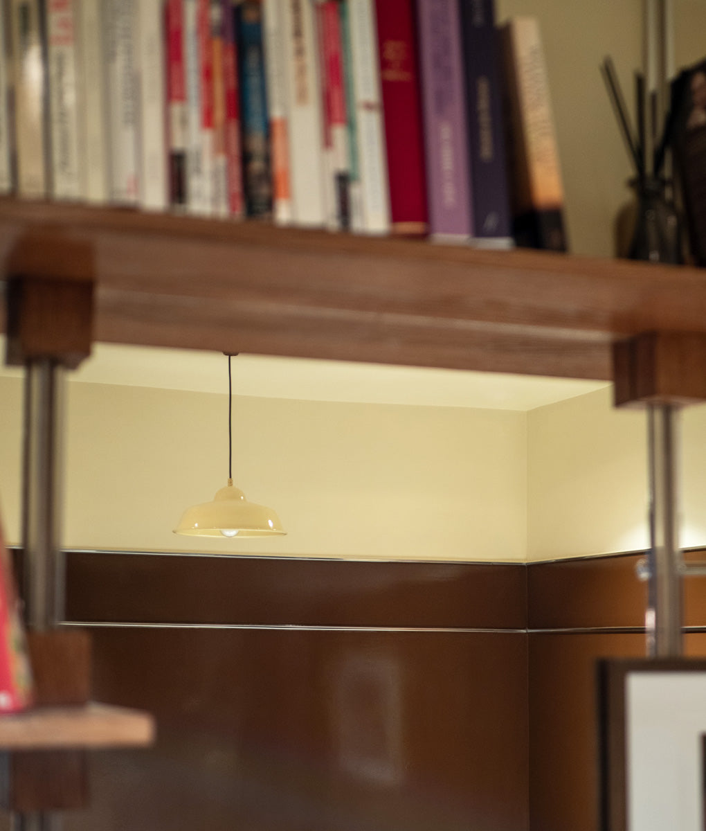 La Quincaillerie moderne - Suspension Rétro Métal émaillé chez Café Dom - Paris