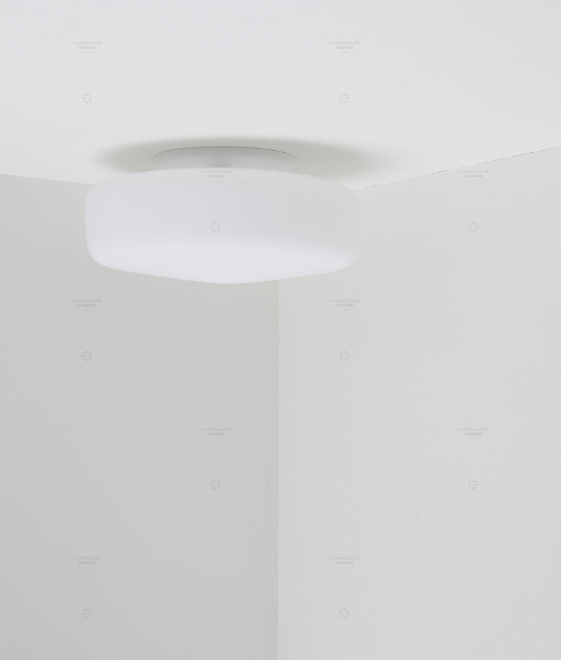 Plafonnier "Circulations", circulaire, grand modèle, opaline mate - La Quincaillerie moderne