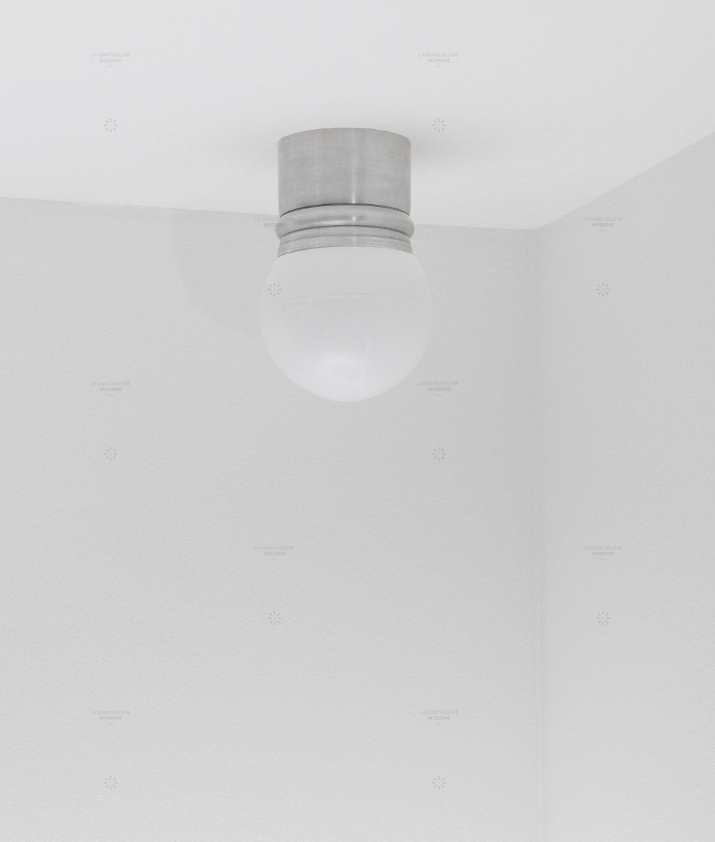 La Quincaillerie moderne - applique double "Odyssée" en aluminium et verre opalin satiné - Fabriqué en Europe et assemblé à Paris