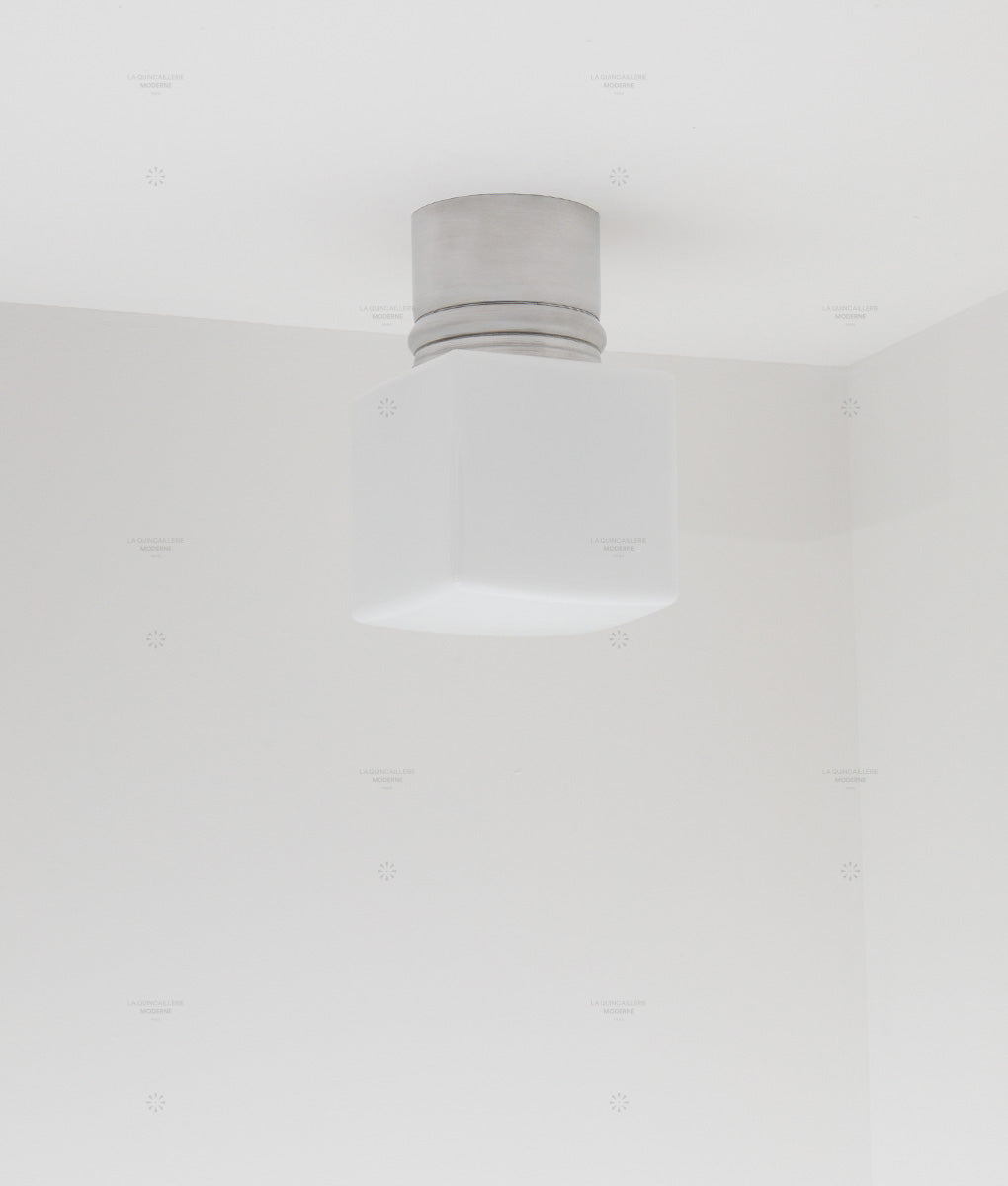 La Quincaillerie moderne - Applique / plafonnier "Odyssee", aluminium brossé, opaline blanche