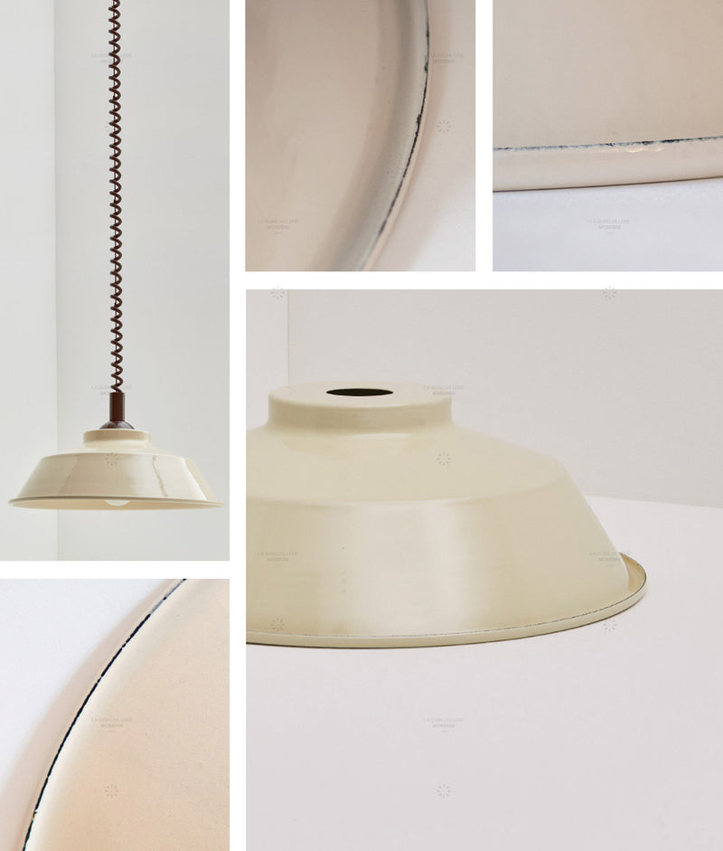 Abat-jour métal émaillé irrégularités -charme rétro