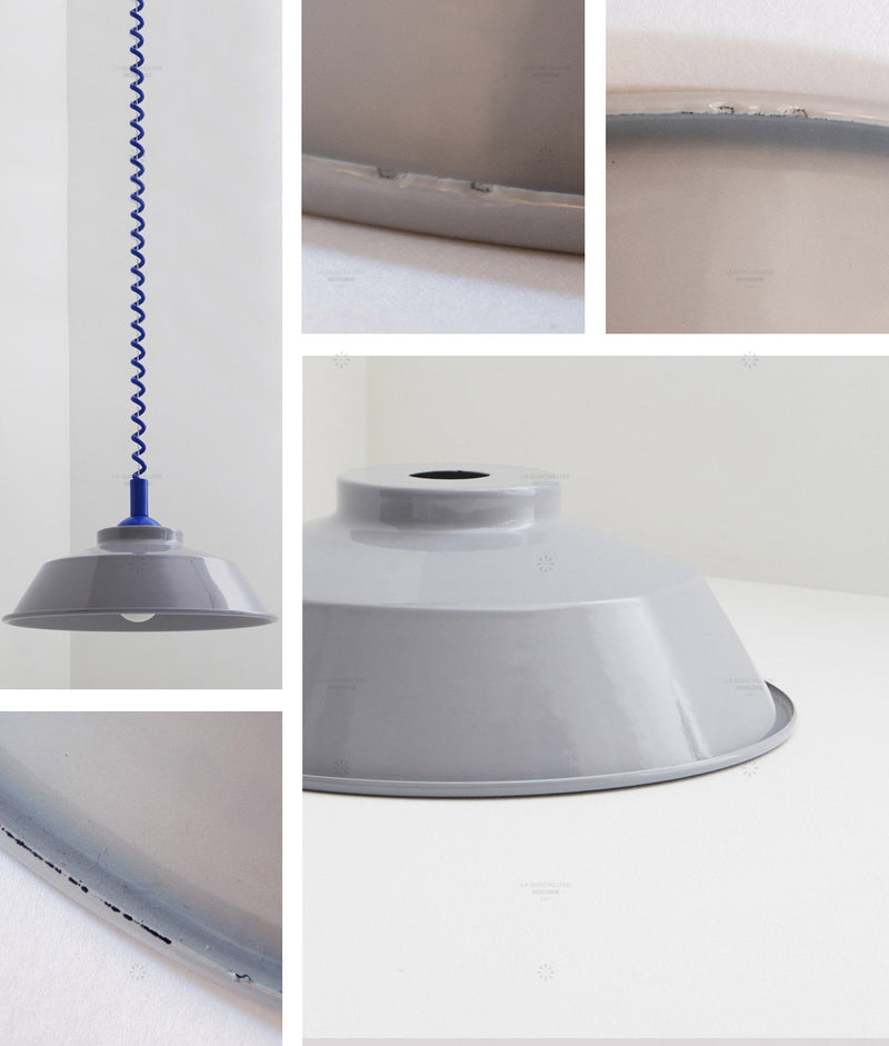 Abat-jour métal émaillé irrégularités -charme rétro