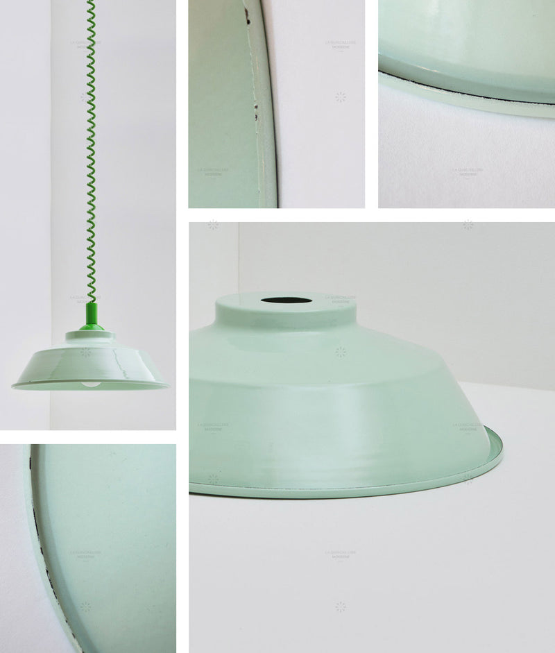 Abat-jour métal émaillé irrégularités -charme rétro