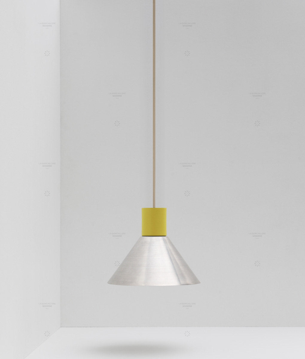 La Quincaillerie moderne- Suspension "Belle de nuit" conique en aluminium brossé