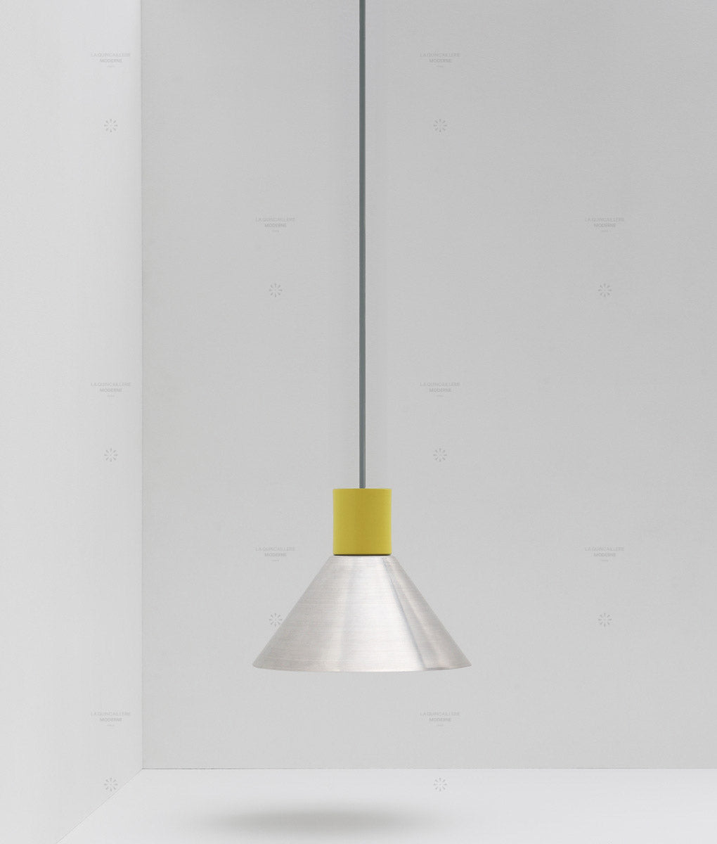 La Quincaillerie moderne- Suspension "Belle de nuit" conique en aluminium brossé