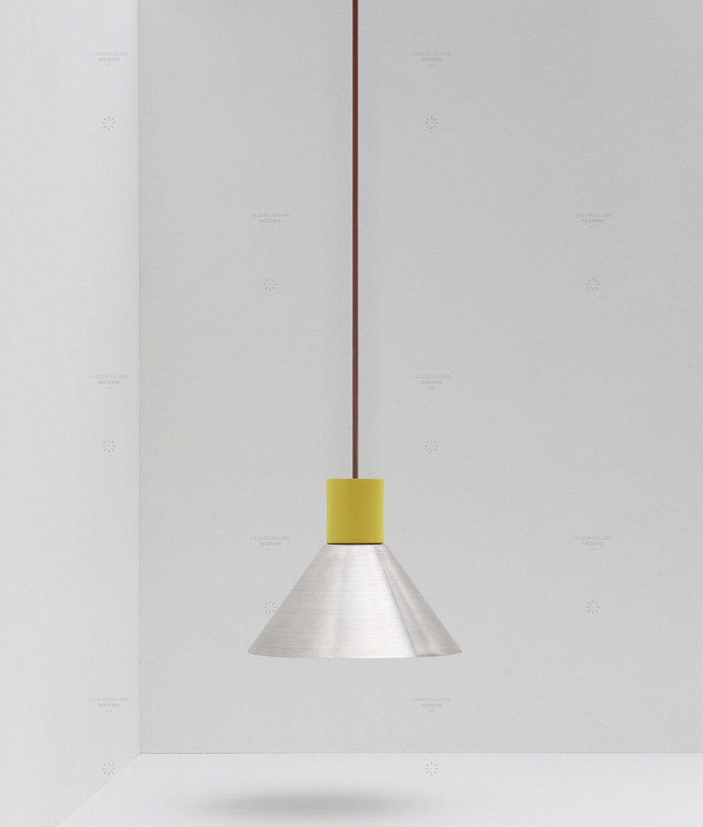 La Quincaillerie moderne- Suspension "Belle de nuit" conique en aluminium brossé