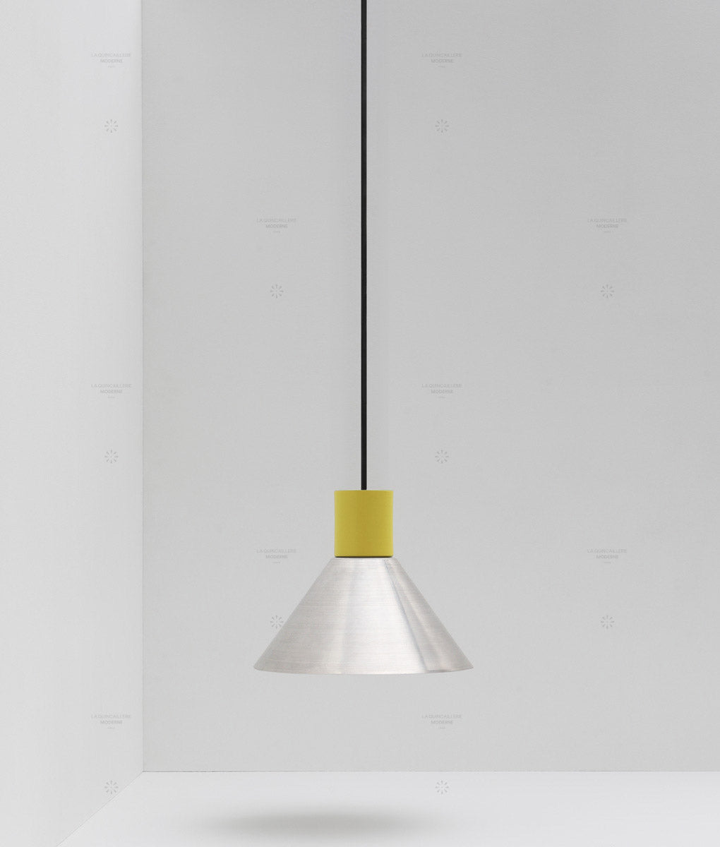 La Quincaillerie moderne- Suspension "Belle de nuit" conique en aluminium brossé