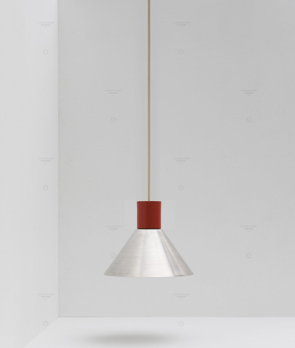 La Quincaillerie moderne- Suspension "Belle de nuit" conique en aluminium brossé