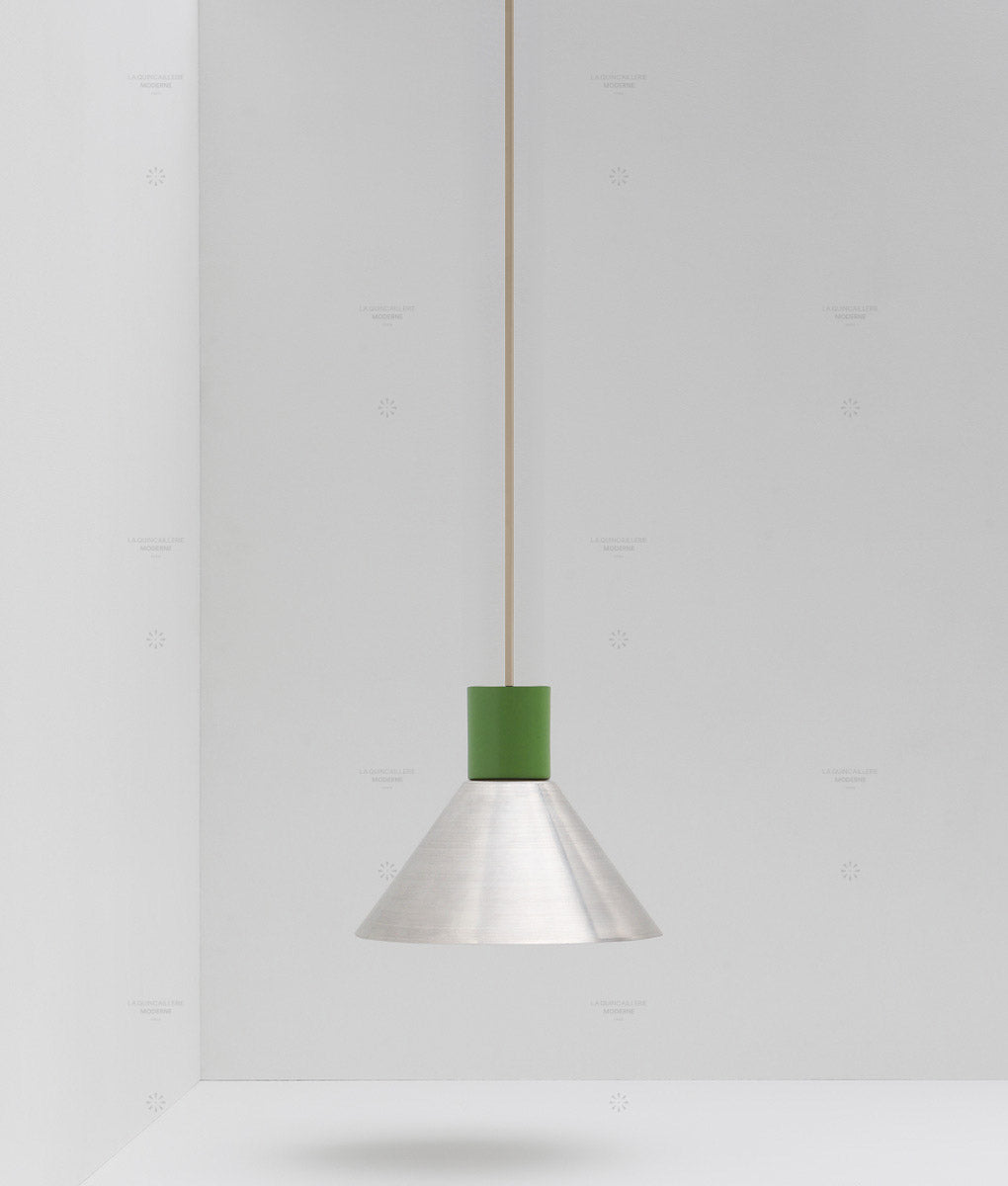 La Quincaillerie moderne- Suspension "Belle de nuit" conique en aluminium brossé