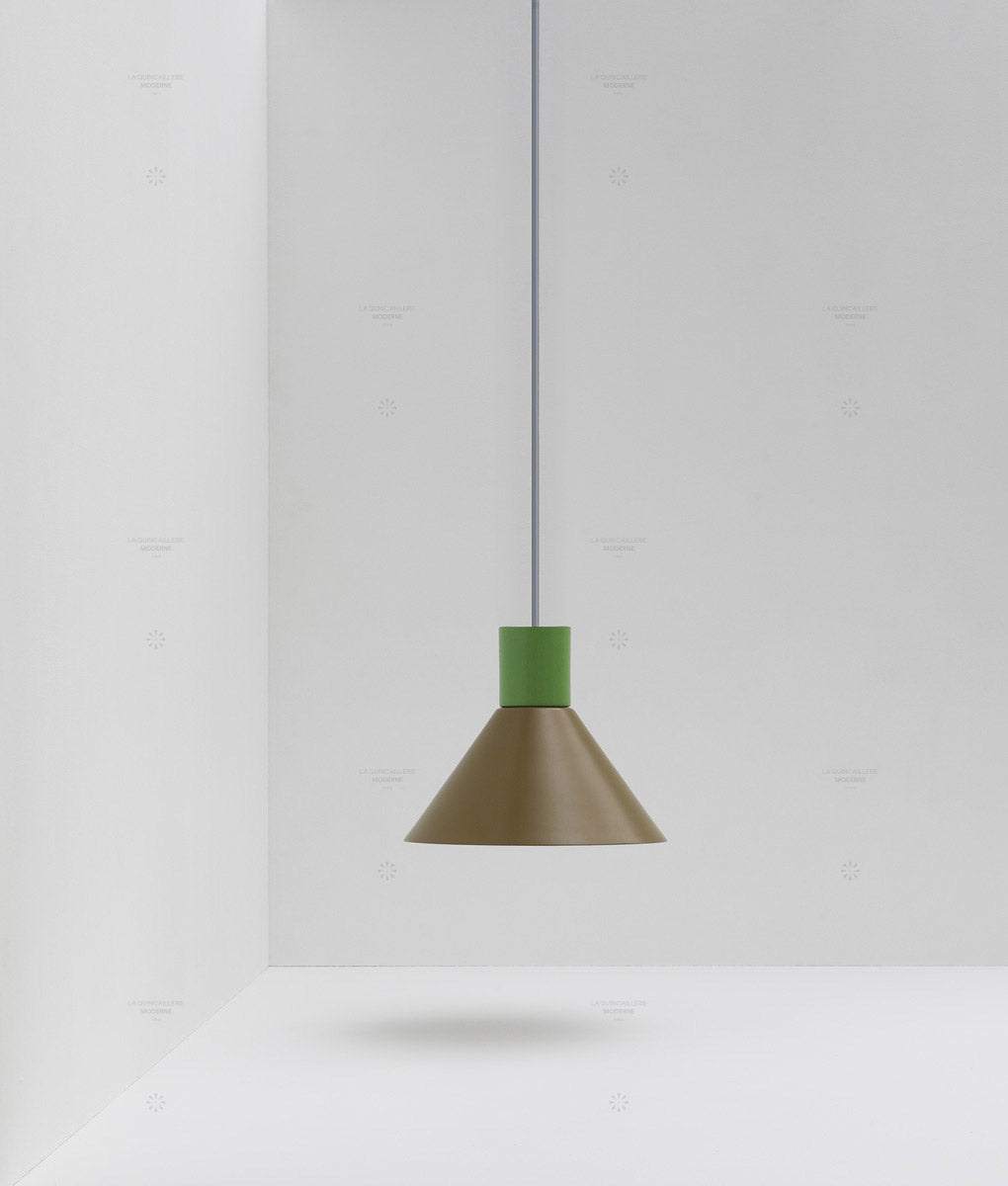 Suspension conique "Belle de nuit", brun mordoré et vert champêtre, câble gris-bleu - La Quincaillerie moderne