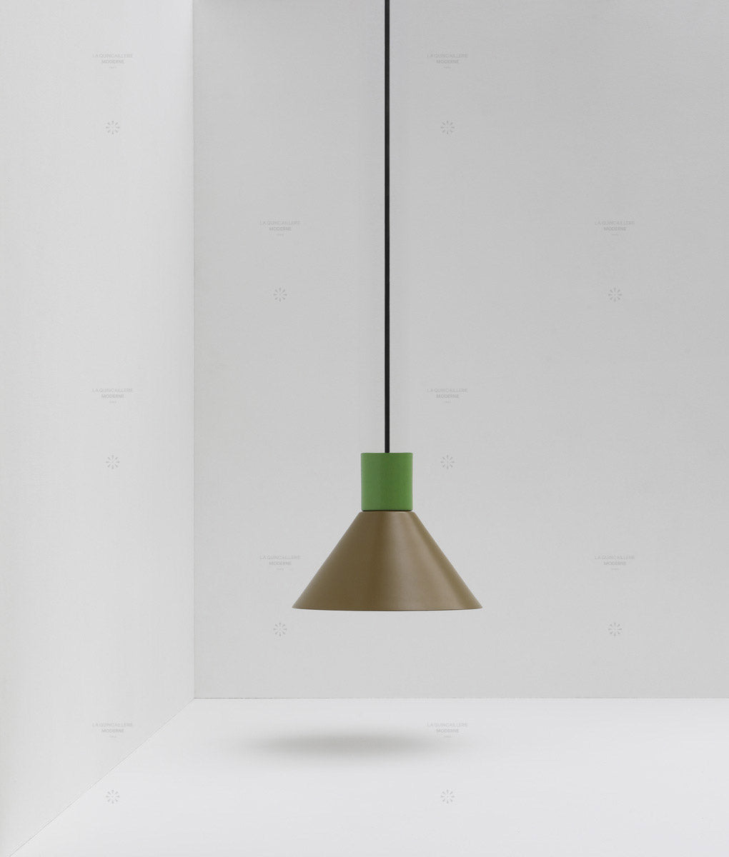 Suspension conique "Belle de nuit", brun mordoré et vert champêtre, câble noir - La Quincaillerie moderne