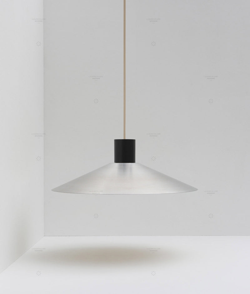 La Quincaillerie moderne- Suspension "Belle de nuit" évasée en aluminium brossé