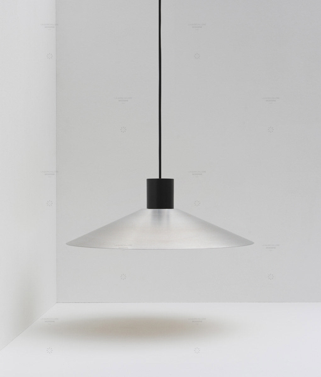 La Quincaillerie moderne- Suspension "Belle de nuit" évasée en aluminium brossé