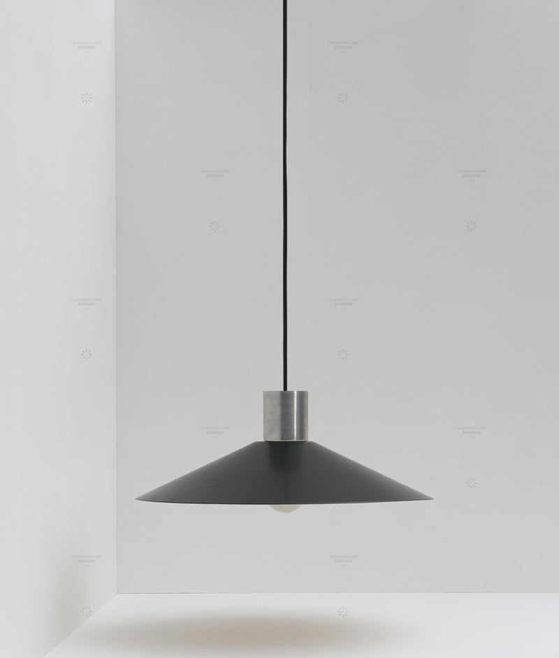 La Quincaillerie moderne - Suspension évasée "Belle de nuit", grand modèle, aluminium brossé et noir